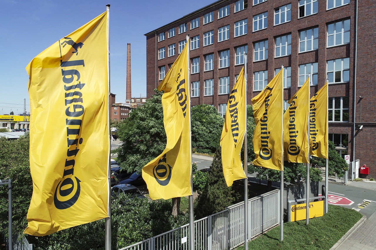 Continental veut se désengager de la fabrication de matériaux pour l
