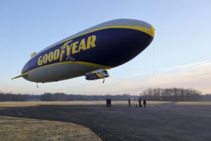 Le célèbre Blimp de Goodyear fête ses 100 ans