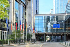 La Commission européenne confirme l'ouverture d'une enquête contre les pneus chinois