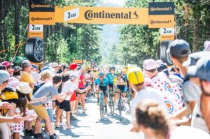 Du bitume à la bannière, Continental trace sa route sur le Tour