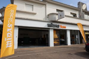 Midas met de la Glass dans son cocktail