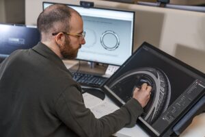 Quatrac Pro 2 : Vredestein parie sur un flanc au design distinctif