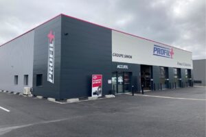 Profil Plus garde le cap dans la tempête du pneumatique