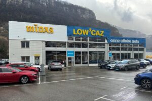 Réseaux après-vente et groupes de distribution : l’alliance qui redessine l’automobile