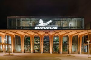 Michelin pointe dans le rouge à l