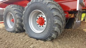 Alliance déploie le premier pneu porteur doté de la technologie VF