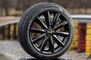 Pirelli renouvelle sa gamme toutes saisons