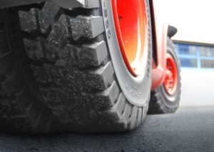 Continental améliore sa gamme de pneus pleins