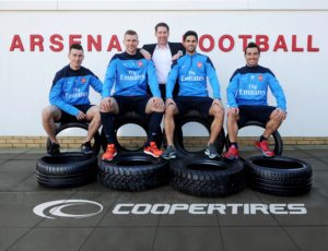 Cooper Tire sponsorise Arsenal