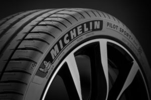 Michelin complète son portefeuille SUV