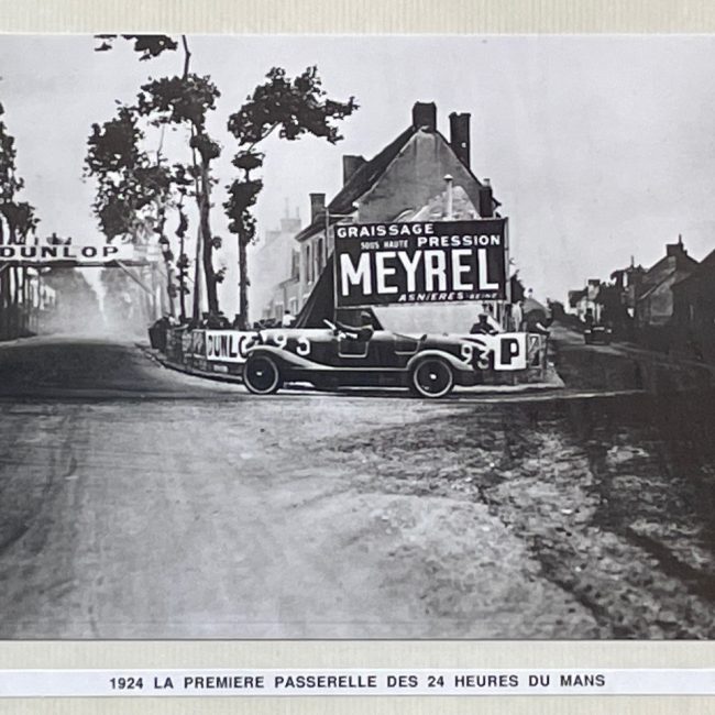 La première passerelle Dunlop des 24 Heures du Mans (1924). ©Collection Dominique Stempfel
