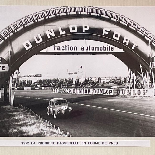 La première passerelle en forme de pneu (1952). ©Collection Dominique Stempfel